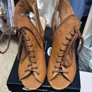 Aldo Women's Tan Lace-Up Heeled Boots